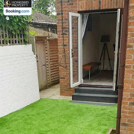 Holiday home Cosy 4bedroom House Near Centre By Homebird Management Short Lets & Serviced With Private Parking & Garden *
